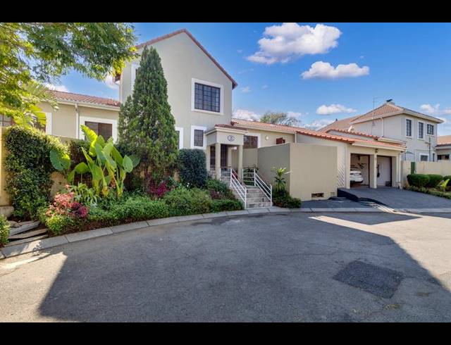 4 BEDROOM HOUSE FOR SALE IN CRAIGAVON